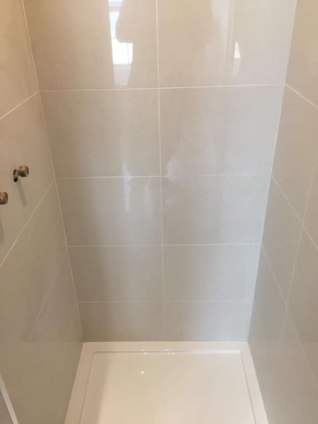 modern shower spaces